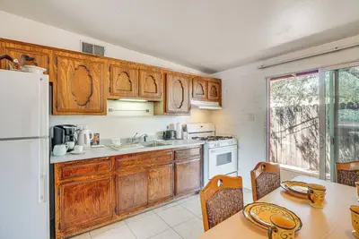 Image de Tucson Townhome: 3 Mi to University of Arizona!