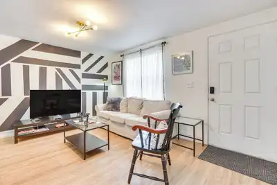 Image de Pet-Friendly Palmetto Duplex ~ 2 Mi to Riverwalk!