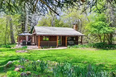 Image de Hike & Snow Play! Creekside Cabin in Payson