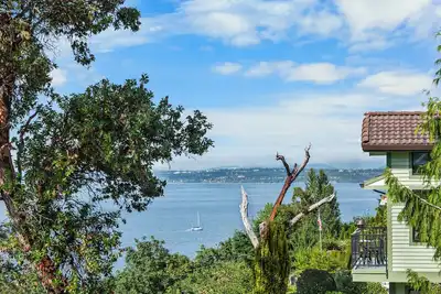 Image de Seaside Place at Dash Point Beach