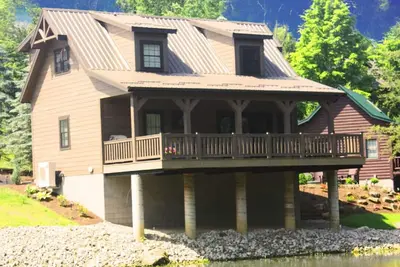 Image de Sweet Dreams at Water's Edge Cabins