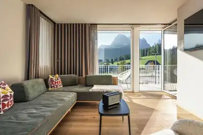 Image de Appartement dans un hôtel 'Apartment Relax' avec vue sur la montagne, jardin commun et Wi-Fi
