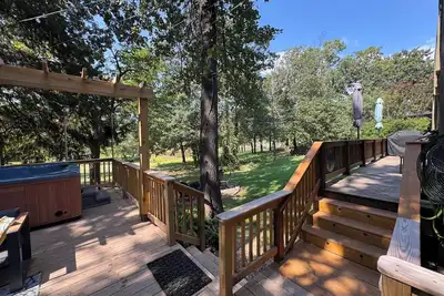 Image de Cozy Waterfront Studio with hot tub in Longtown