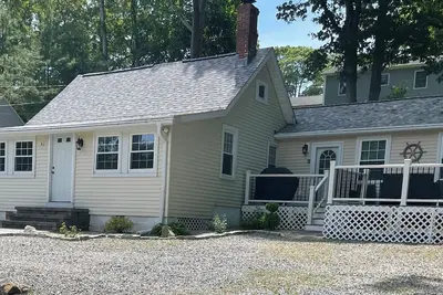 Image de Cheerful Beachouse for your relaxing \npleasure.