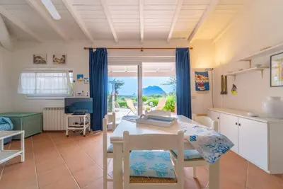 Image de Bud: Relaxing Oasis with View – Ideal