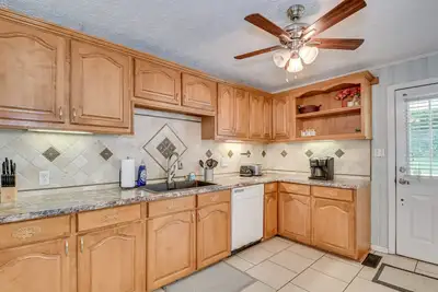 Image de 6 min to Hospitals/Downtown - Magnolia Cottage