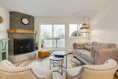 Image de Lakeview Gem | Lakeside Retreat | Stunning Views |