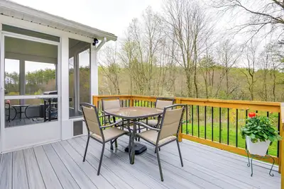 Image de Quaint Massachusetts Home w/ Yard & Grill!