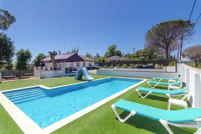 Image de Club Villamar - Charmante villa indépendante avec piscine privée et vue sur les montagnes, idéale. . .