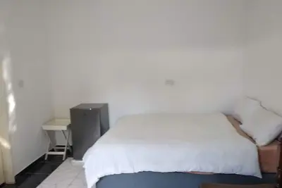 Image de Walking Distance to The National Museum, Stadium, University and The Main Mall