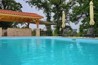 Image de \"Mon rêve\" villa situated on river Lot, ideal for families and groups relaxation