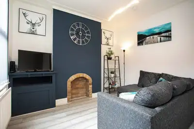 Image de Cosy home with parking and garden