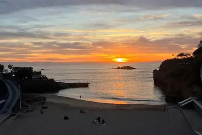 Image de Spacieux et Lumineux T2 au Cœur de Biarritz Proche e la Plage + Parking Privatif