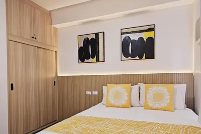 Image de Family studio in the heart of the city that can accomodate 4