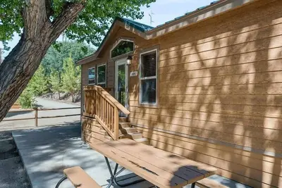 Serenity Cabin at Krs Campground (Cabin 11)