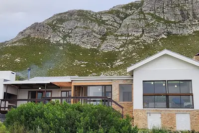 Image de Jock's Bay View is a lovely and spacious self-catering holiday home.