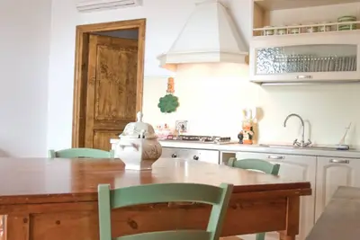 10 minutes from the sea, Two-room apartment with private garden and swimmingpool