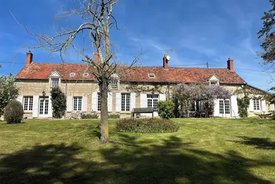 Image de Charming Country House in a Beautiful Park-Swimming Pool-Near Sancerre