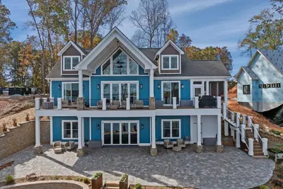 Image de Ka`lm Shores | Main Lake Panoramic Views! | 5 night min. (peak season) |