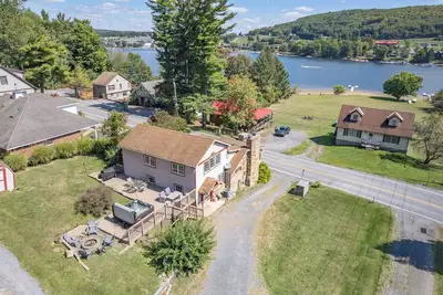 Image de New! Sunrise Cove: Lake Area, Dogs Ok, Hot Tub!