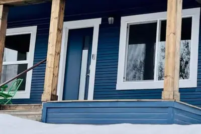 Image de Experience Urban Luxury at Its Finest – Rent Your Dream Downtown Oasis Today!