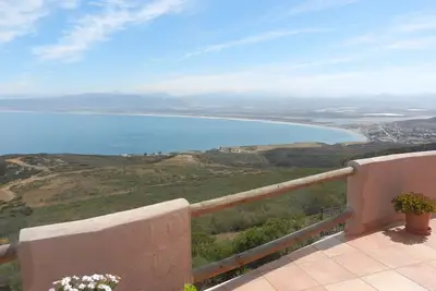 Image de Amazing Vista of Ensenada across the bay. Quiet beauty surrounds you.