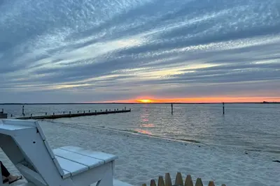 Image de 2 Bedroom Inviting Beach House in Lavallette 1 block from the beach! !