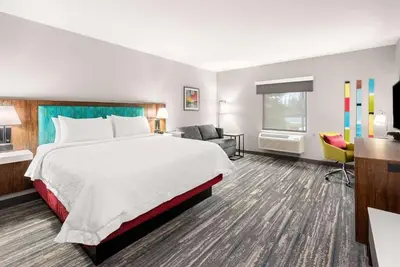 Image de Look No Further! Free Parking, Breakfast, Pool, Minutes to Children’s Museum!