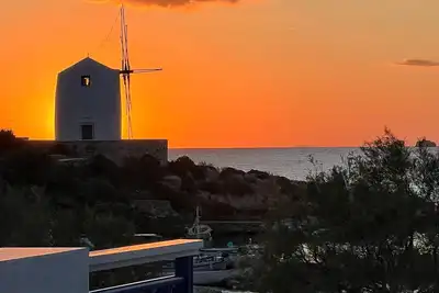 Image de Stelios' Beachfront Retreat
