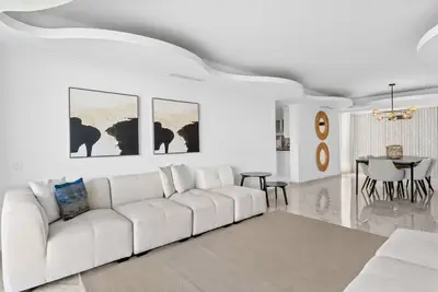 Image de Modern Ocean Front Apt @Esj