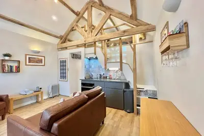 Image de Pass the Keys | The Old Smithy |Tiny home| Gower