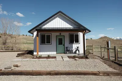 Image de Farm stay near Yellowstone, Livingston, Bozeman, hiking, fishing, skiing