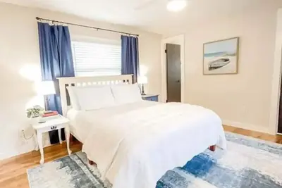 Image de Lakefront in Duck Creek with Private Dock