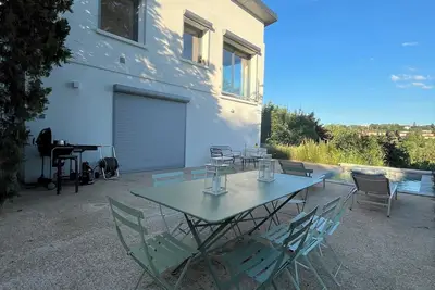Image de Villa Moderne Avec Piscine à 10 min du centre de Lyon