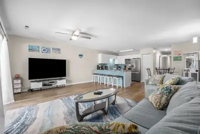 Image de Surfside Beach: 1br Spacious Condo in Golf Colony - Only 2 miles from Beach!