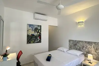 Image de #7 - Vikram-Appartement-Confort-Salle de bain privée séparée-Vue ville