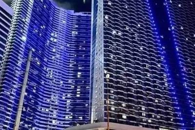 Image de 1 Bedroom with Balcony Condo Apartment in Makati City