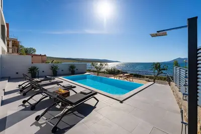 Image de Bel appartement à Rovanjska