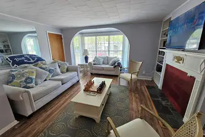 Spacious Decorated Apartment: Your Perfect Stylish Living Space
