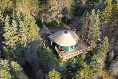 Image de Golden Vista Yurt - Pet Friendly