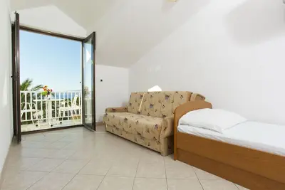 Image de Appartement d'une chambre avec le balcon et la vue sur le mer Promajna, Makarska (A-23179-b)