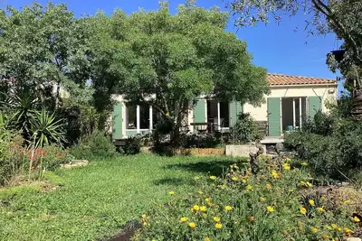 Image de Villa Près de la mer Cadre Préservé Pour des Vacances Reposantes