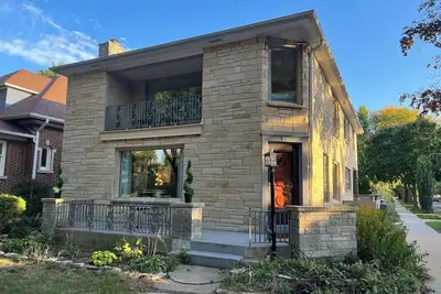 Image de Quincy Estate 5br/3ba for Family Stays with Fireplace Park Views & Parking