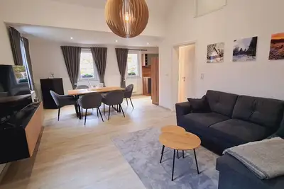 Image de Neue, Sonnige und Gemütliche Ferienwohnung mit 2 Terrassen und 2 Schlafzimmern