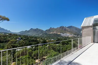 Image de Elite Retreats - Hillside Villa 2 with power backup