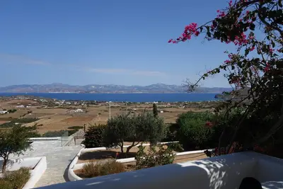 Image de A Proximité de Noaussa, Villa Thea Avec Piscine Privée et vue Sans Limites