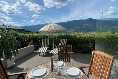 Image de Gemütliches Haus mit 2 Schlafzimmern im Zentrum von Kaprun mit Schönen Terrassen