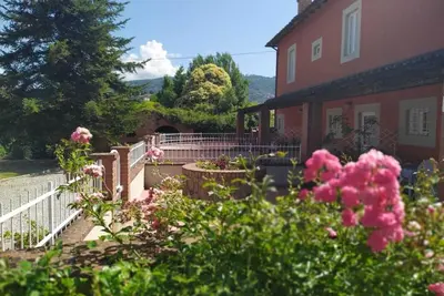 Image de Appartement op een Prachtig Landgoed in Pescia/lucca