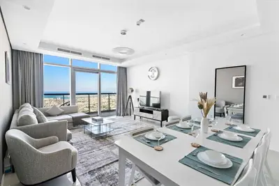 Image de Elegant Apartment with Amazing Full Sea View