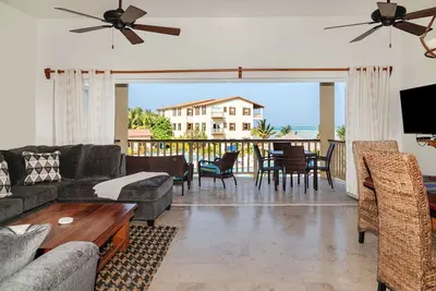 Image de Luxury Oceanview Condo with Pool Access in Ambergris Caye!